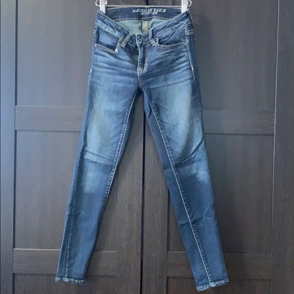 American Eagle Super Low Rise Jegging Size 2 Short